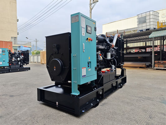 Bobig Brede selectie DOOSAN dieselgeneratoren van 63KVA tot 1004KVA, ontworpen voor en stroomvoorziening in industriële omgevingen