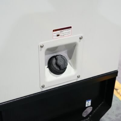 550kW 688KVA Watergekoelde Super Diesel stille generator 50/60HZ Een-/driefasige draagbare generatoren DCEC Cummin